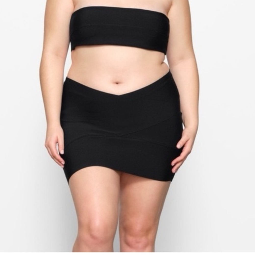 SKIMS Knit Swim Mini Skirt NWT 3X